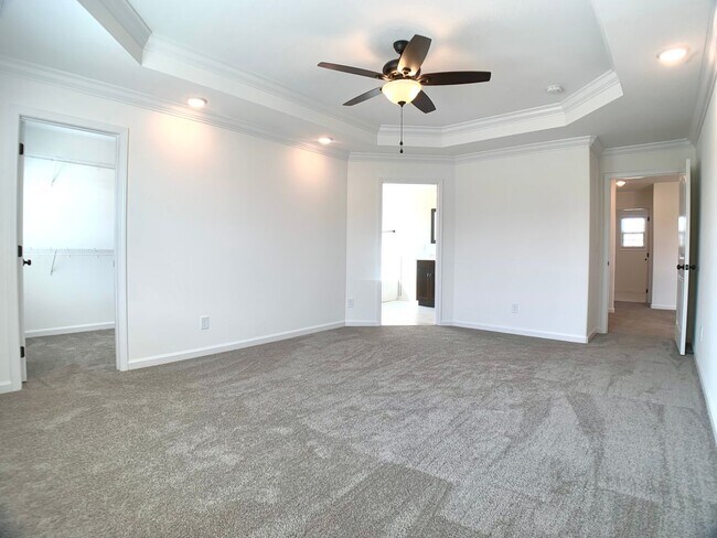 Building Photo - 987 E Creek Coyote Trl
