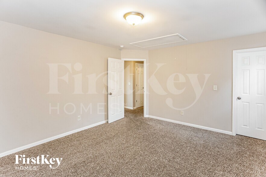 Building Photo - 12814 Coral Sunrise Dr