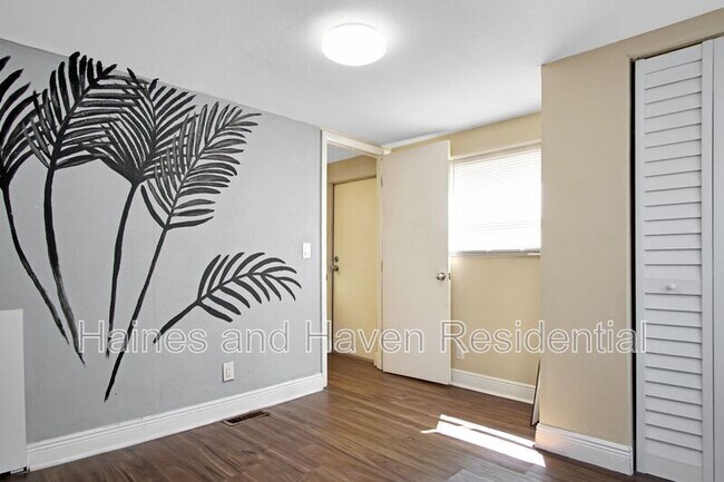 Building Photo - 26 Forest Dr
