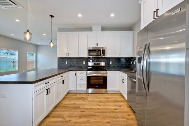 Building Photo - 6834 Tower St