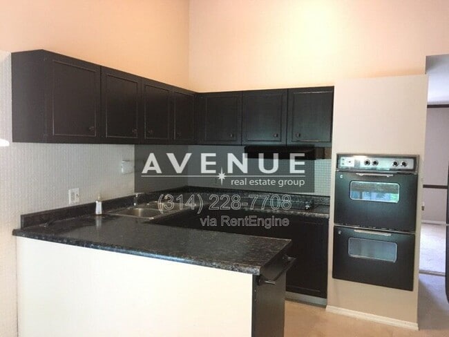 Building Photo - 11881 Gold Leaf Dr