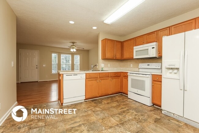 Building Photo - 2544 Old Matthews Rd