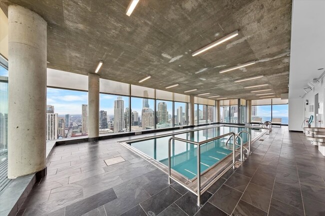 Building Photo - 600 N Fairbanks Ct