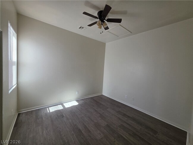 Building Photo - 9338 Wilderness Glen Ave