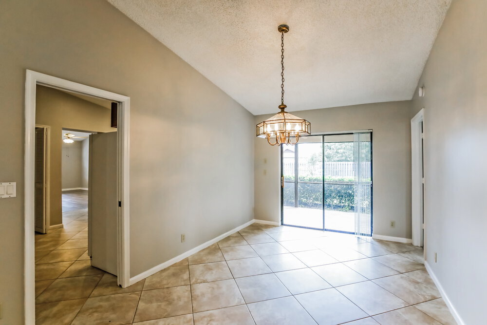Building Photo - 518 Azure Ave