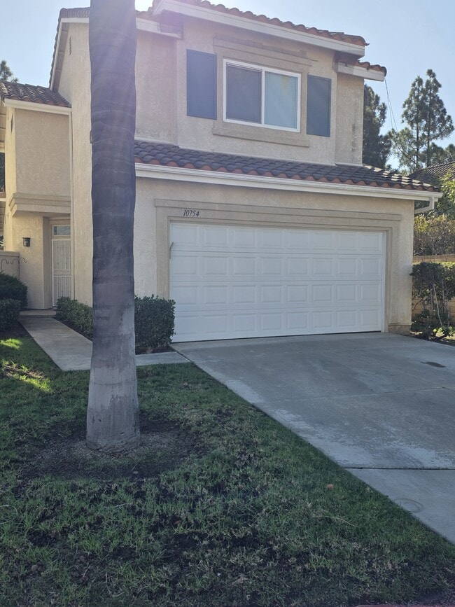 Building Photo - 10754 Westonhill Dr