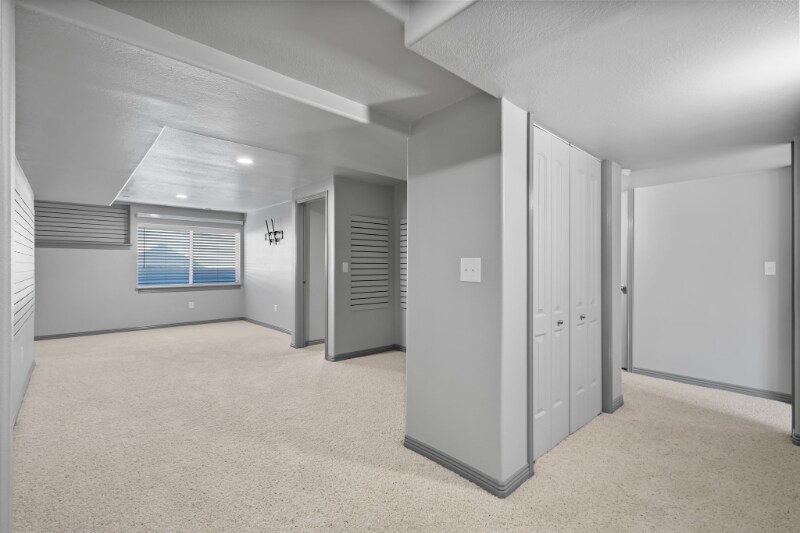 Building Photo - 5758 W Lugano Dr