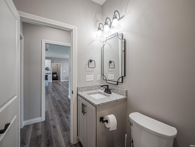 Building Photo - 3593 Sand Dr