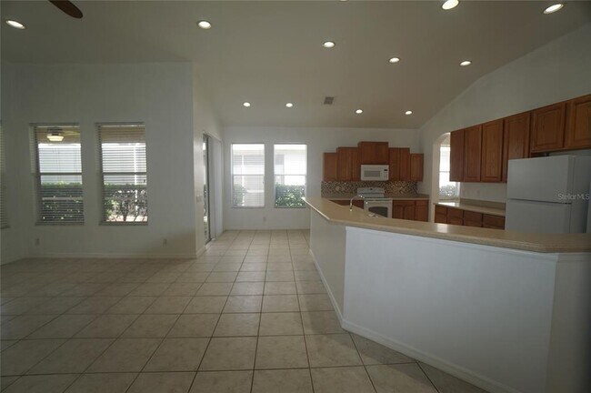 Building Photo - 10214 Evergreen Hill Dr