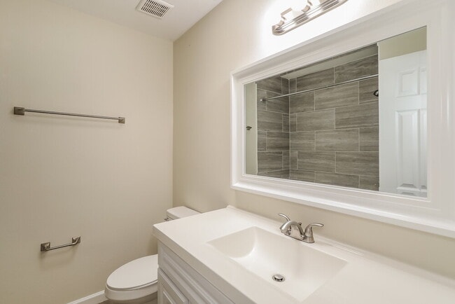 Building Photo - 4324 Pilgrim Way