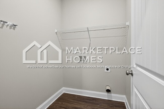 Building Photo - 134 Barbara St