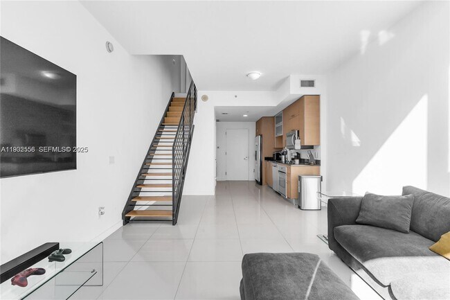 Building Photo - 60 SW 13th St