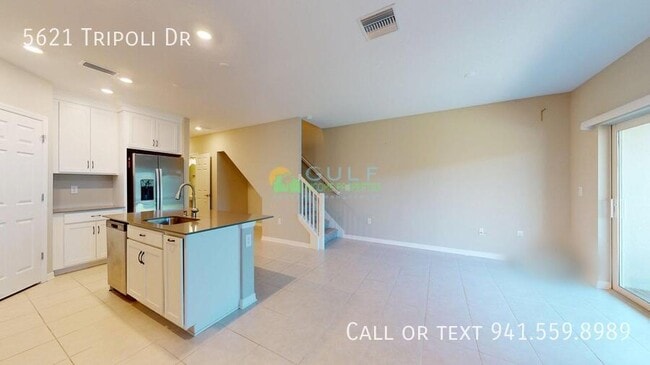 Building Photo - 5621 Tripoli Dr