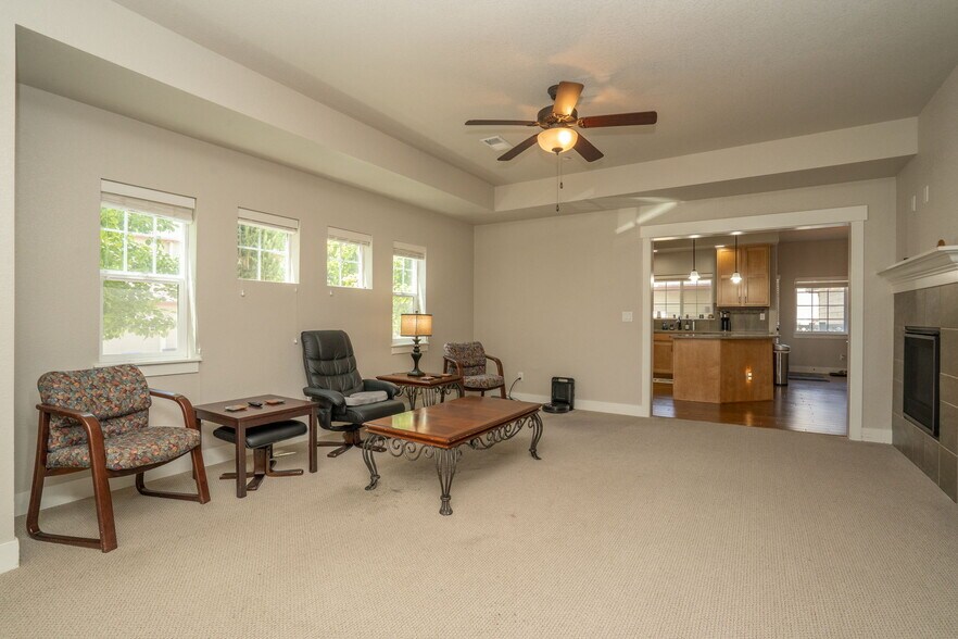 Building Photo - 4903 Northern Lights Dr