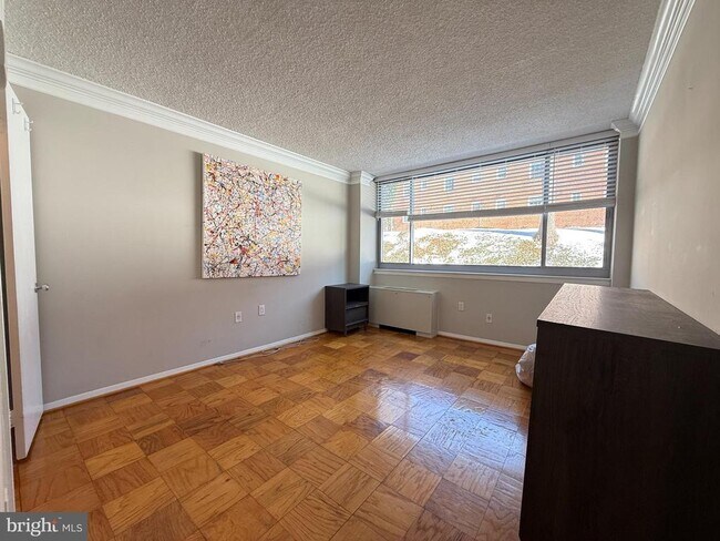 Building Photo - 5353 Columbia Pike