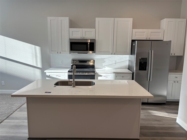 Building Photo - 504 Nursery Rd