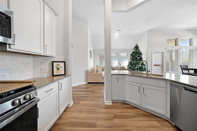 Building Photo - 16521 Garden Dr