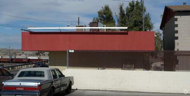 Building Photo - 405 N 1st Ave