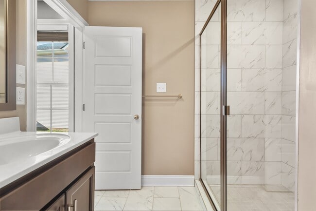 Building Photo - 513 Burgess CT