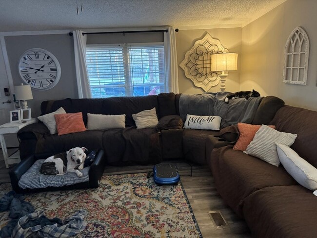 Building Photo - 5170 Silo Rd