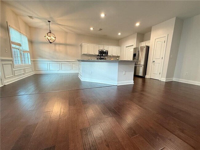 Building Photo - 5240 Cedar Shoals Dr