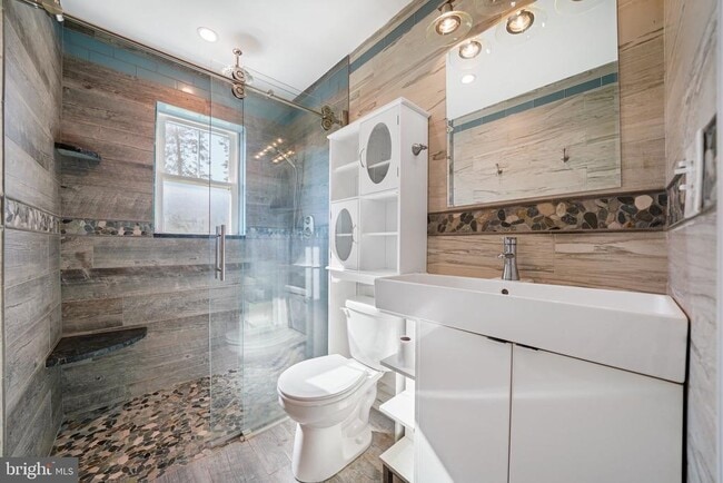 Building Photo - 214 Maryland Ave