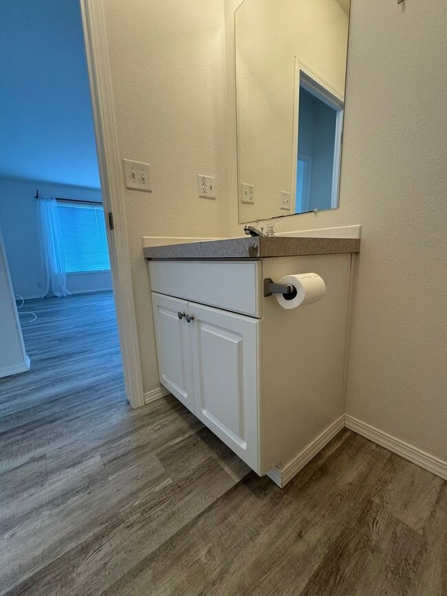 Building Photo - COMING SOON! NOW TAKING APPLICATIONS! An Outdoor Entertainer's Dream on the Majestic Oregon Coast!