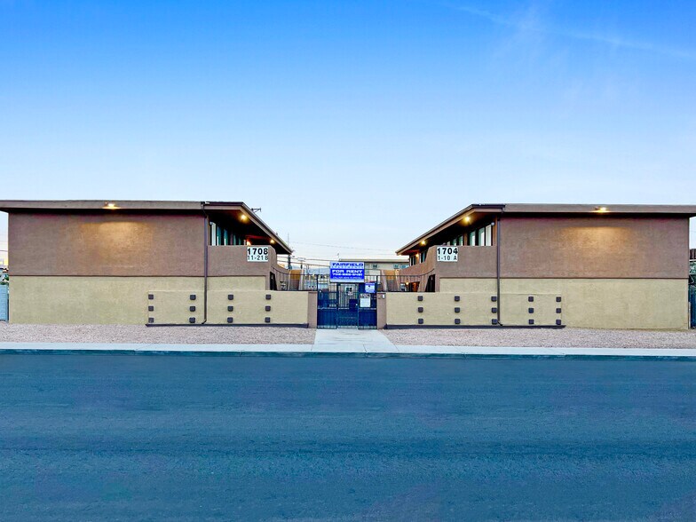Building Photo - 1704 Fairfield Ave