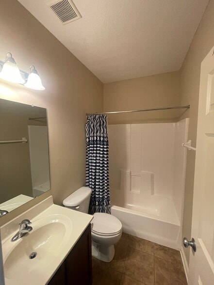 Building Photo - 2793 Acarie Dr
