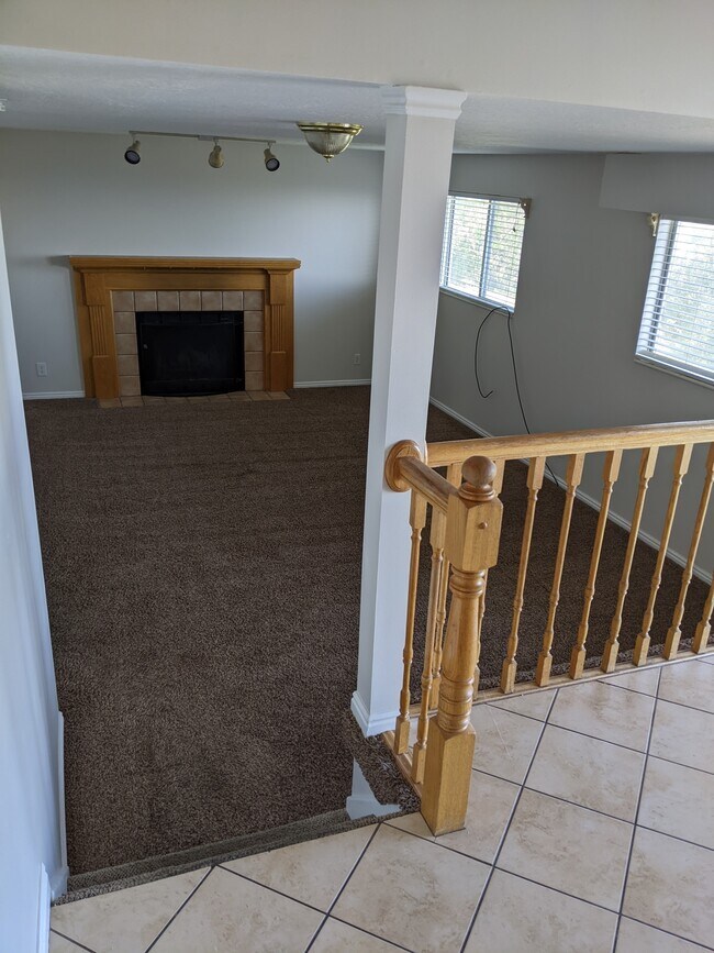 Building Photo - 387 E 3550 N