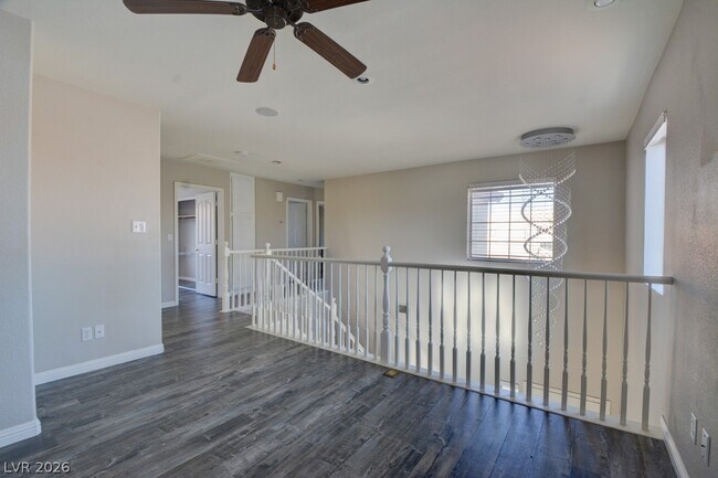 Building Photo - 3733 Horseshoe Mesa St