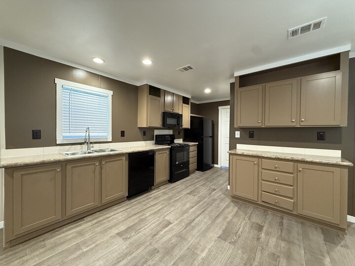 Building Photo - 109 Janice St