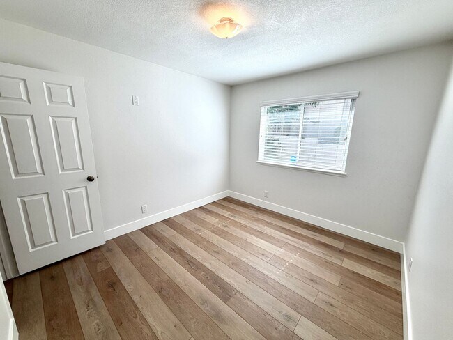 Building Photo - Welcome Home to Prestigious North Upland Living