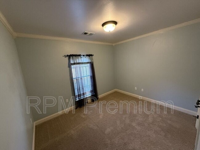 Building Photo - 17734 Spring Creek Dr