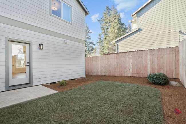 Building Photo - Beautiful 3 bed, 1.5 Bath SE Portland Rental Home!