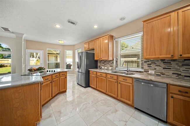 Building Photo - 22430 Water Edge Ln