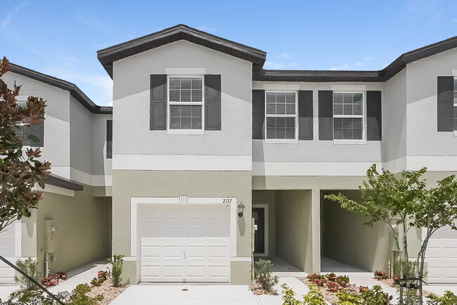 Building Photo - 2137 Great Sapphire Ln