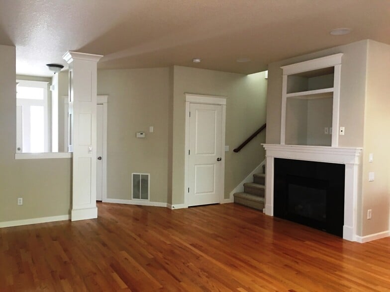Building Photo - 3241 Wild Rose Loop