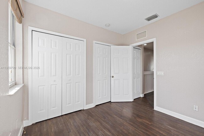 Building Photo - 3952 SW 157th Ave