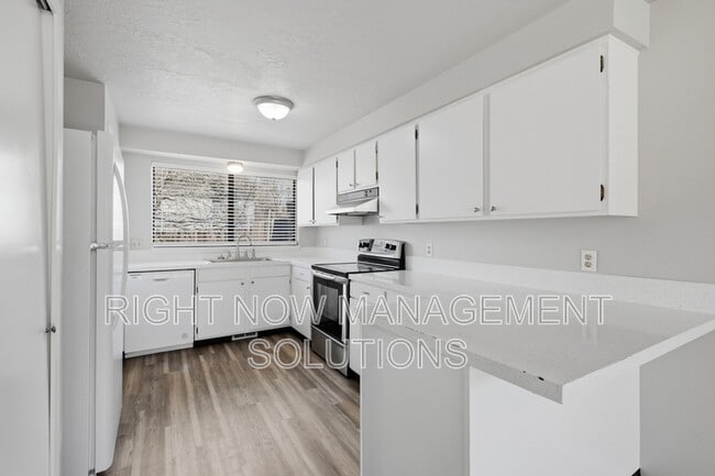 Building Photo - 1510 Storey St