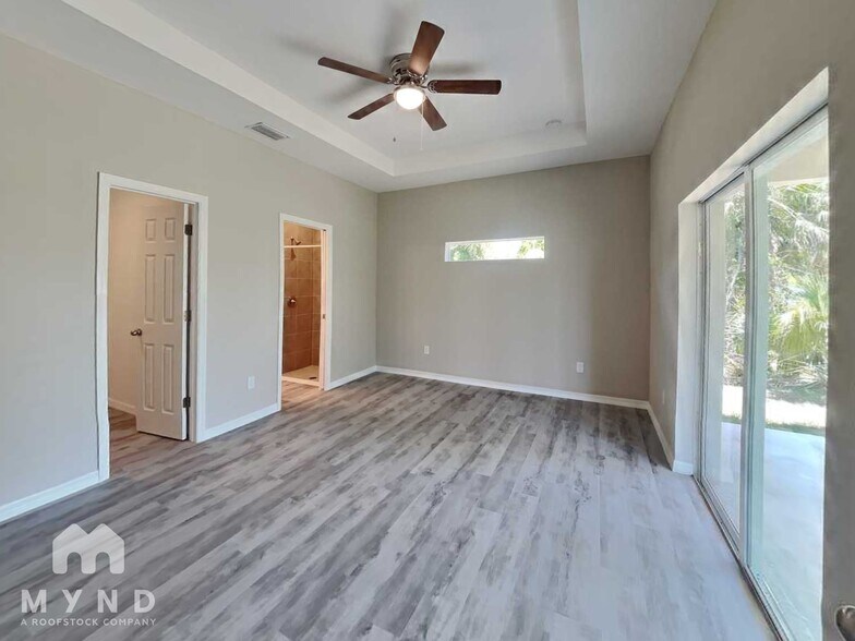 Building Photo - 2423 Mindlin Ln