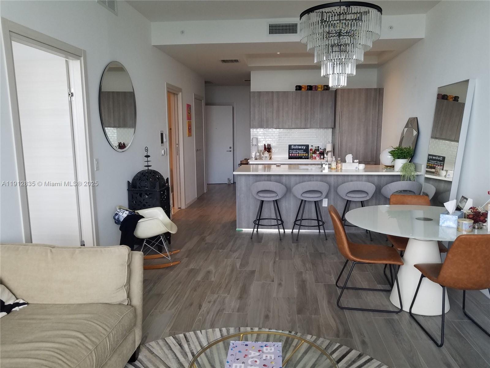 Building Photo - 801 S Miami Ave