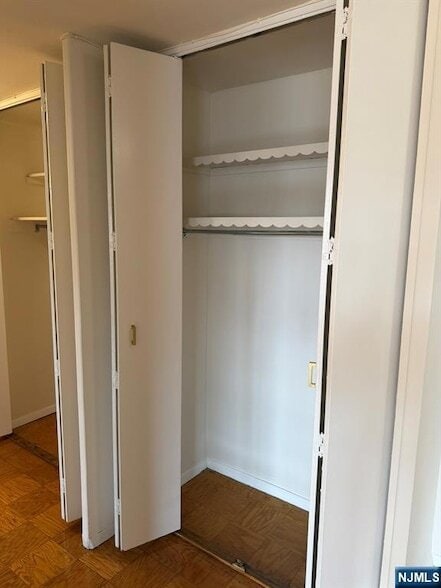 Building Photo - 39 E 39th St