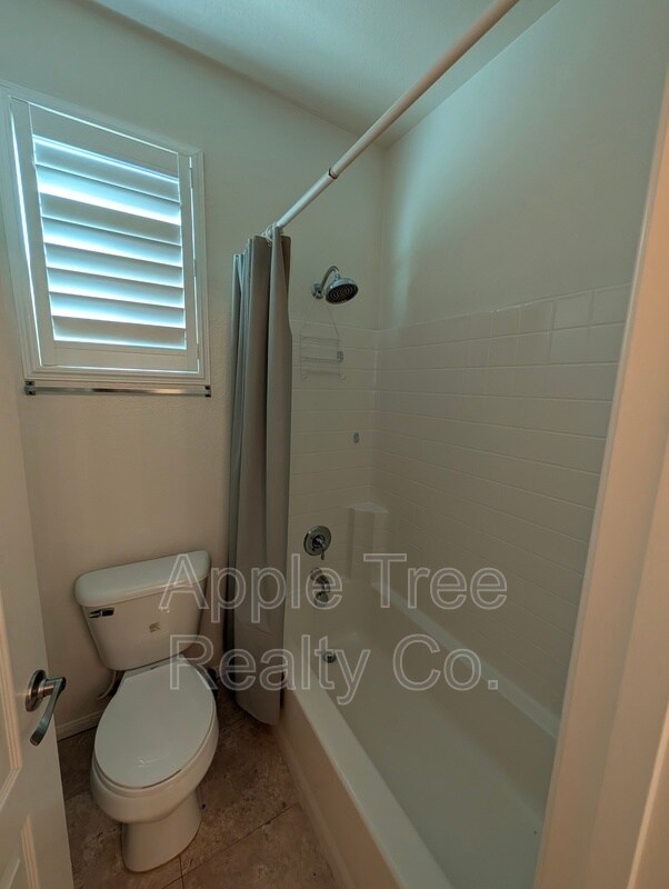 Building Photo - 1560 Gazebo Ln