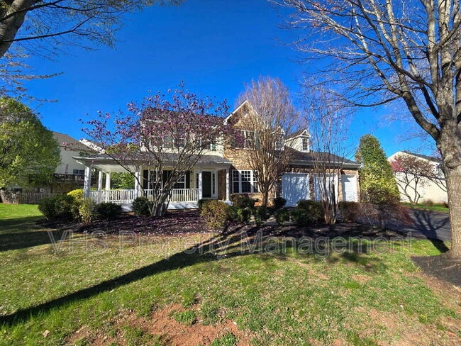 Building Photo - 2520 Post Oak Dr