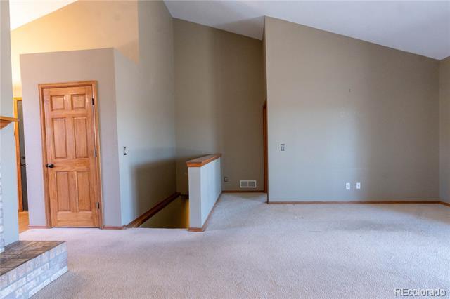 Building Photo - 2323 Dogwood Cir