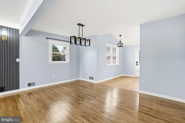 Building Photo - 2 Tekening Way