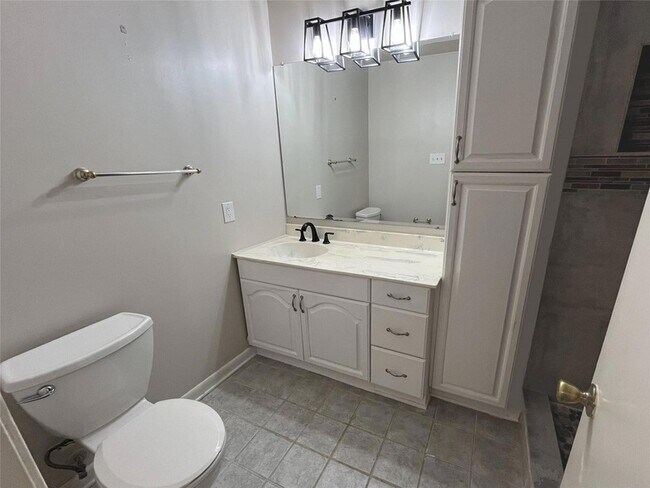 Building Photo - 624 Cimarron Trail