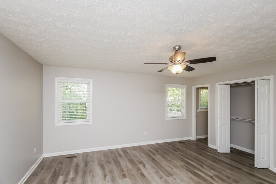 Building Photo - 909 N Lassetter Cir