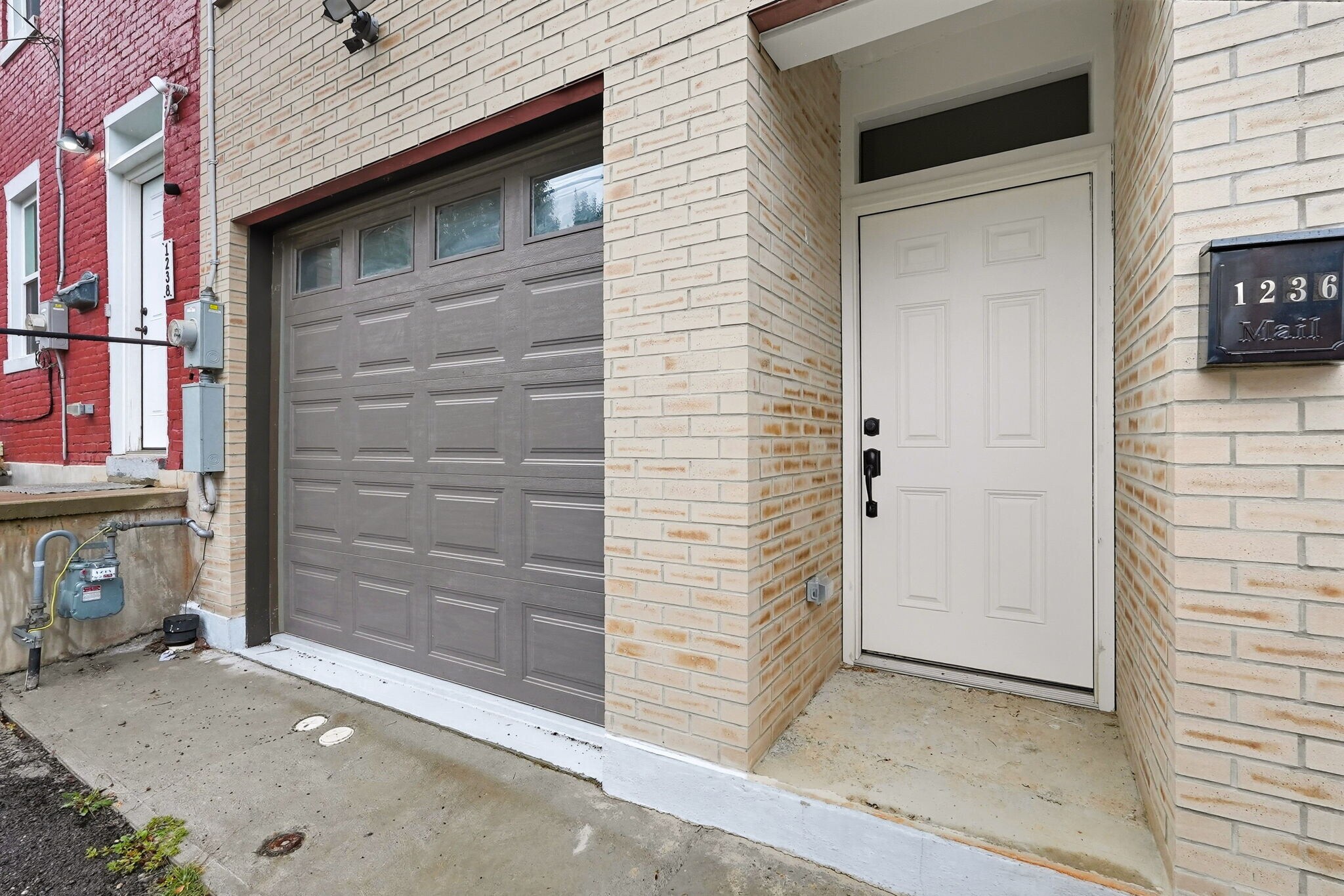 Garage - 1236 Butterfield Way